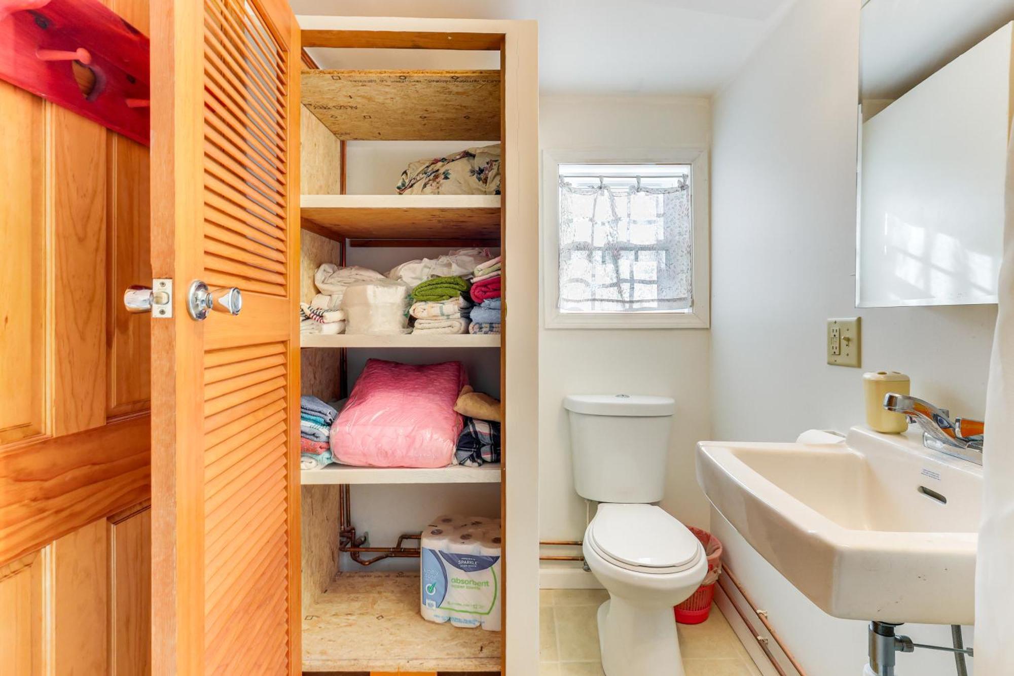 Charming Old Lyme Cottage, Steps To Private Beach! Eksteriør bilde