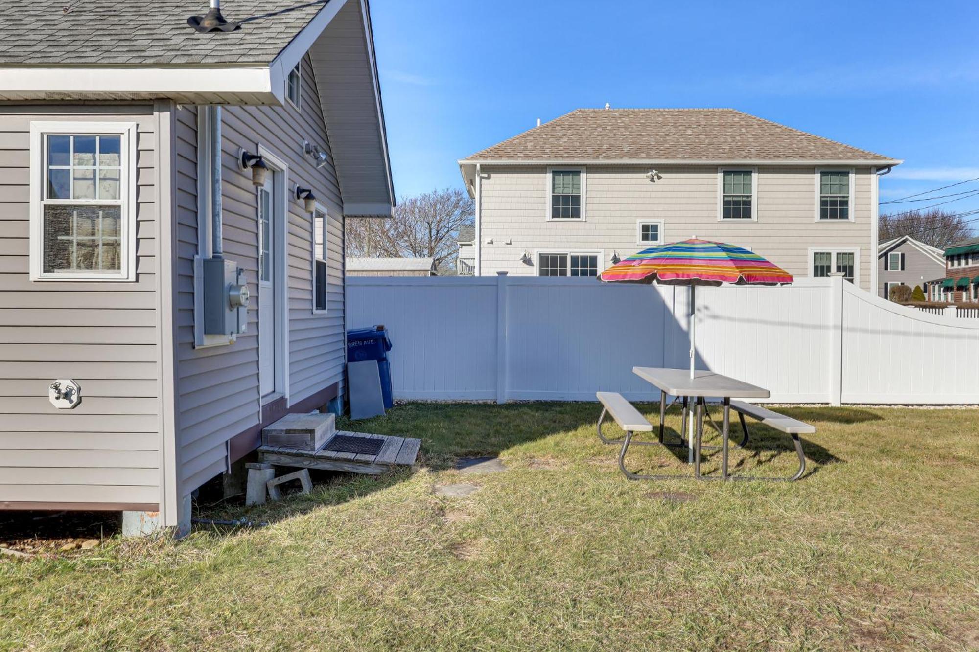 Charming Old Lyme Cottage, Steps To Private Beach! Eksteriør bilde